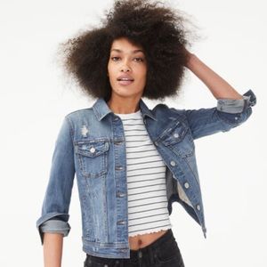 Aeropostale Medium Wash Stretchy Denim Jacket